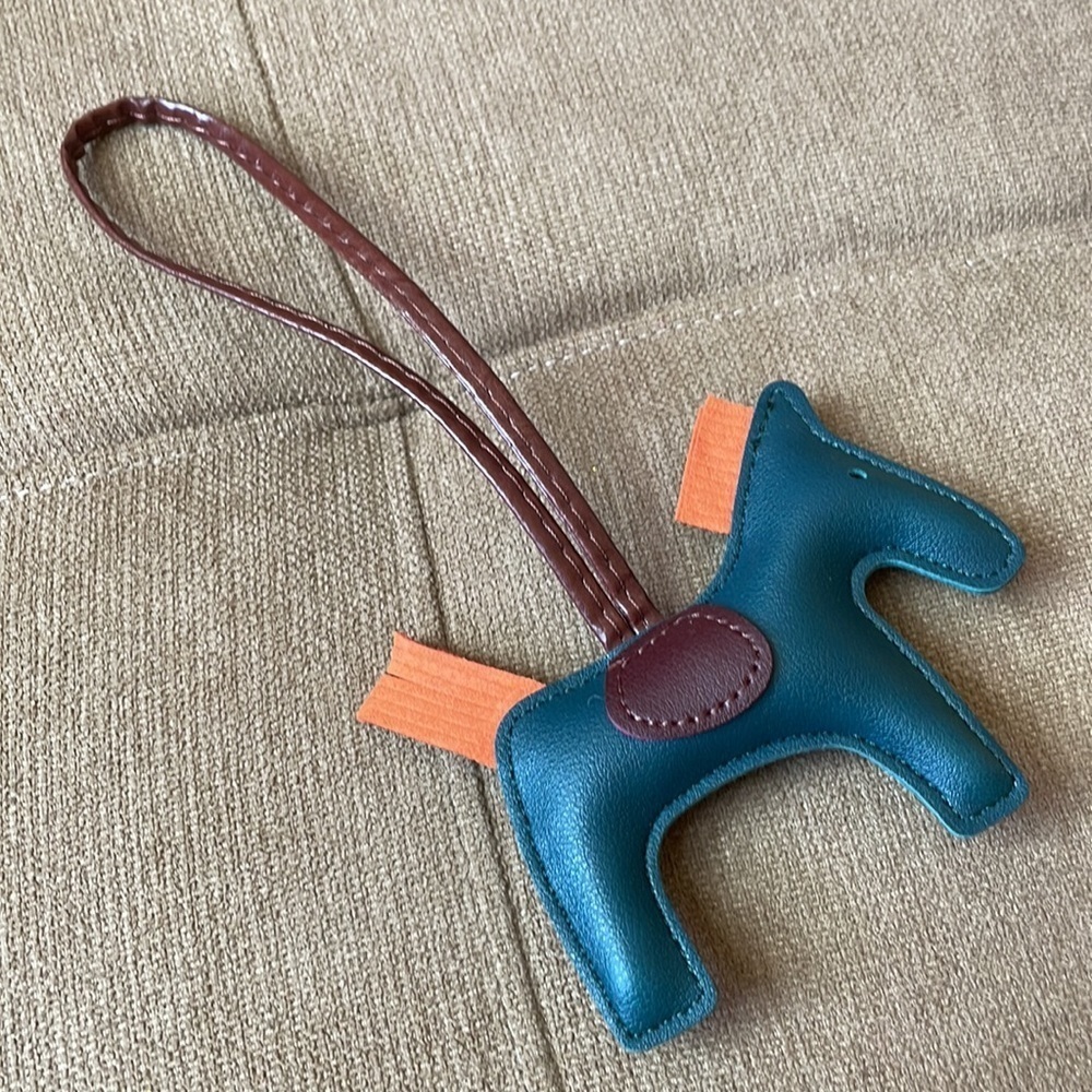 🥰Horse Rodeo charm🥰 - Picture 4 of 4